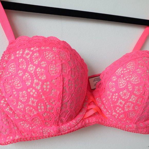 Victoria's Secret Pink Padded Bra, Size 32C - Picture 2 of 9
